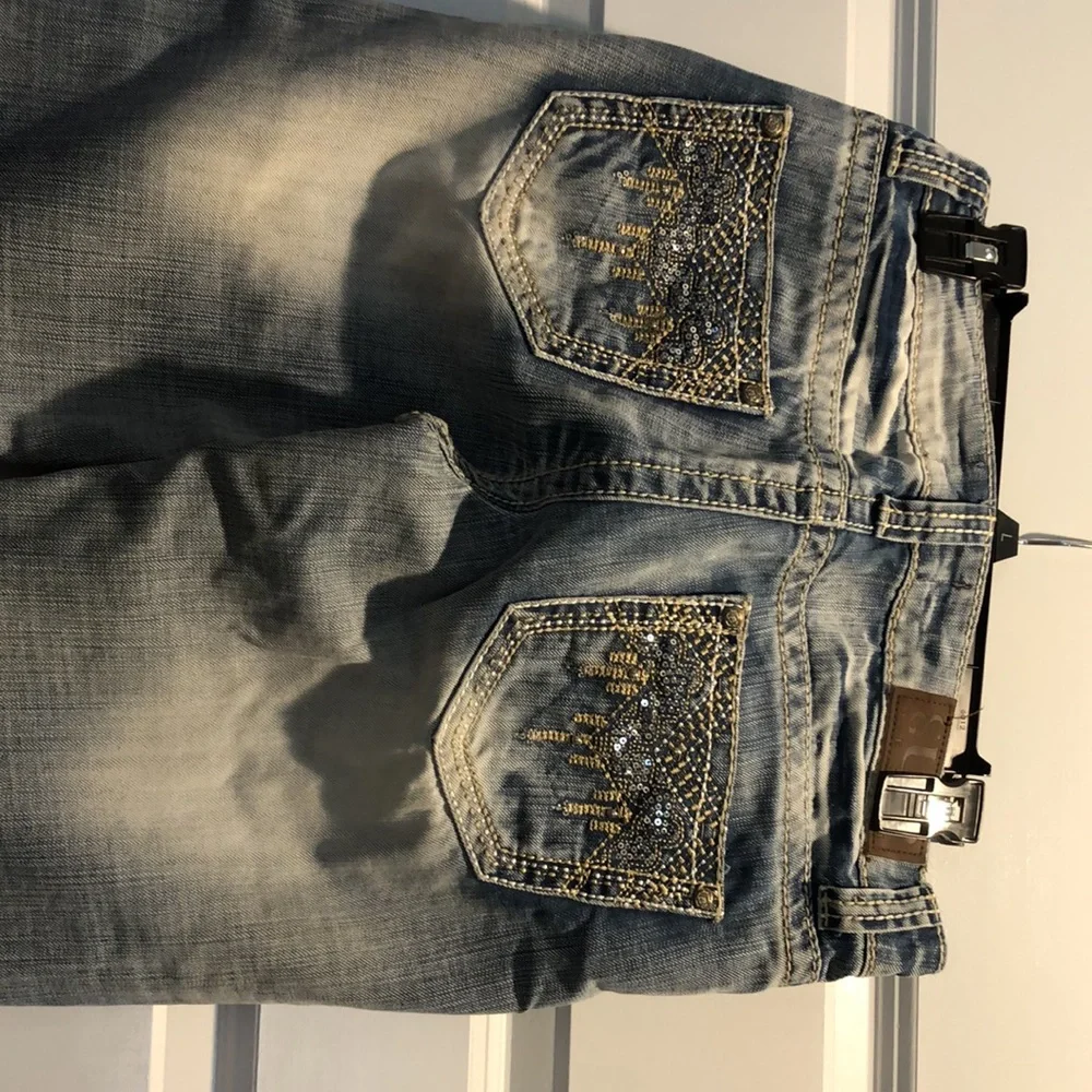 Cowgirl Up low rise jeans. - Picture 3 of 7